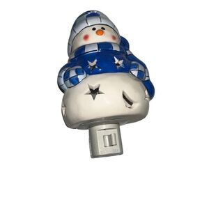 Super cute snowman nightlight